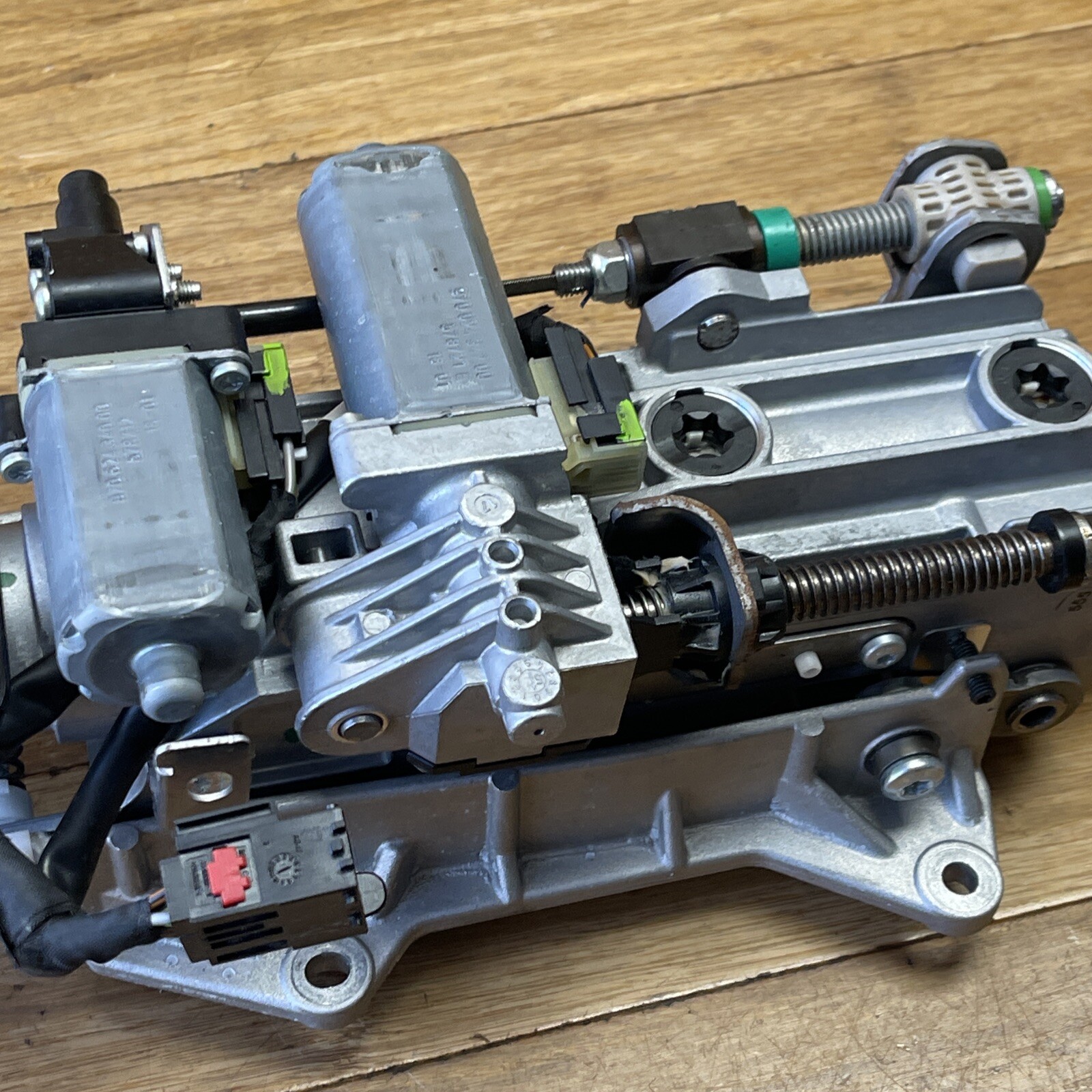 Maserati Ghibli 2014-2024 Steering column