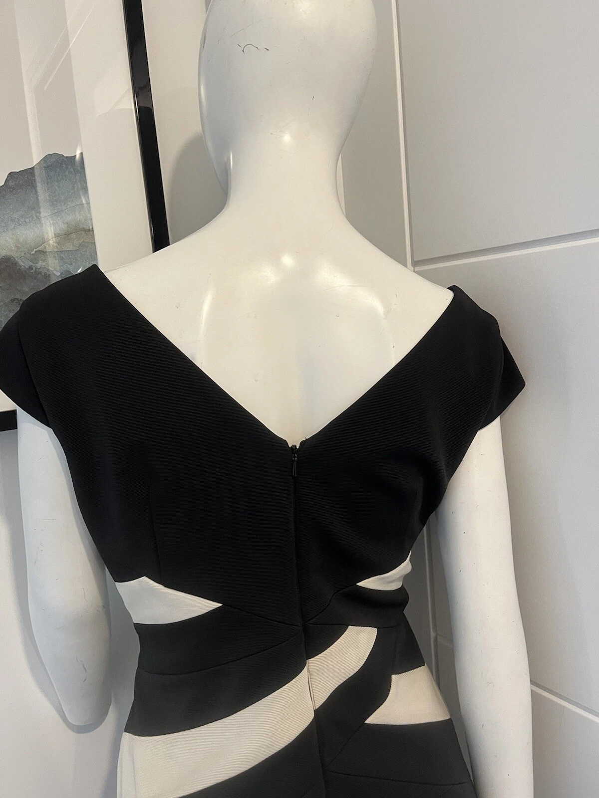 OFF WHITE Abito Alexon nero e bianco sporco scollo a V matita elasticizzato fascia taglia large