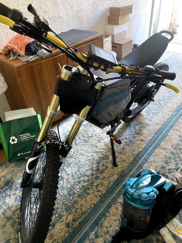 Bicicleta Eléctrica Stealth Bomber 5000W 72V Foto 2 de 3