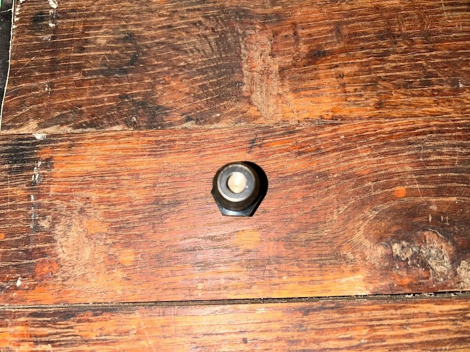 Новый из старых запасов 1965-1978 Datsun 1300 130 B10 B110 510 PCV картер вентиляционный клапан - Изображение 3 из 4