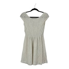 Mudd Juniors Size Small White Lace Overlay Dress