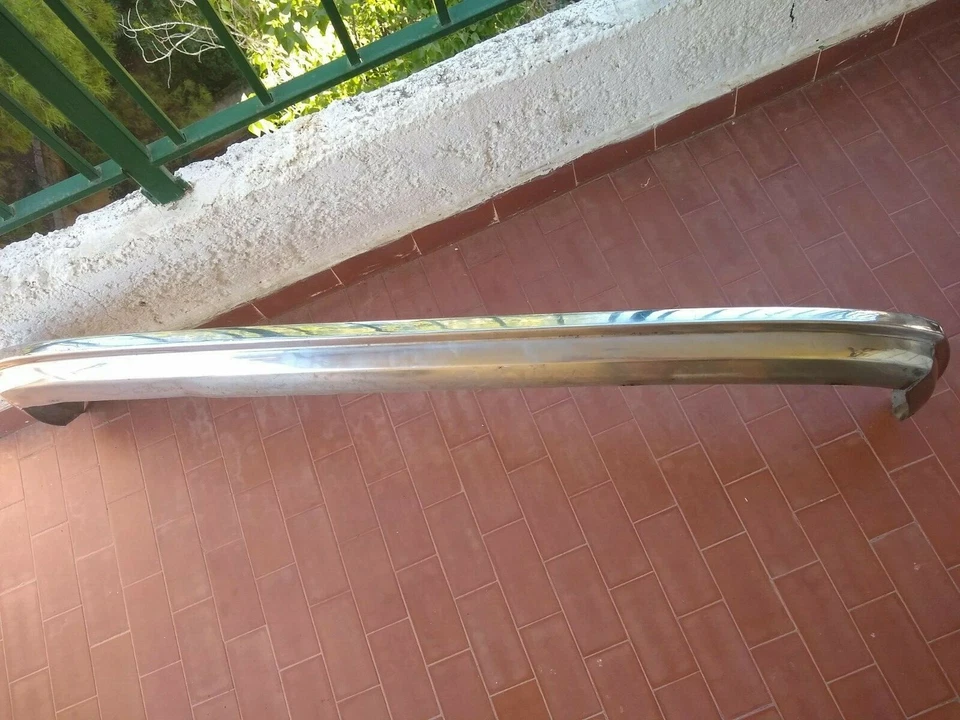 兰西亚 2000 轿车 (Tipo 820) 二手后保险杠 (1971 - 1975) — 第 2/4 张图片