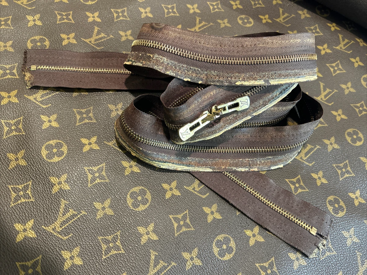 Authentic Two Way Gold Louis Vuitton Zipper 68.5”