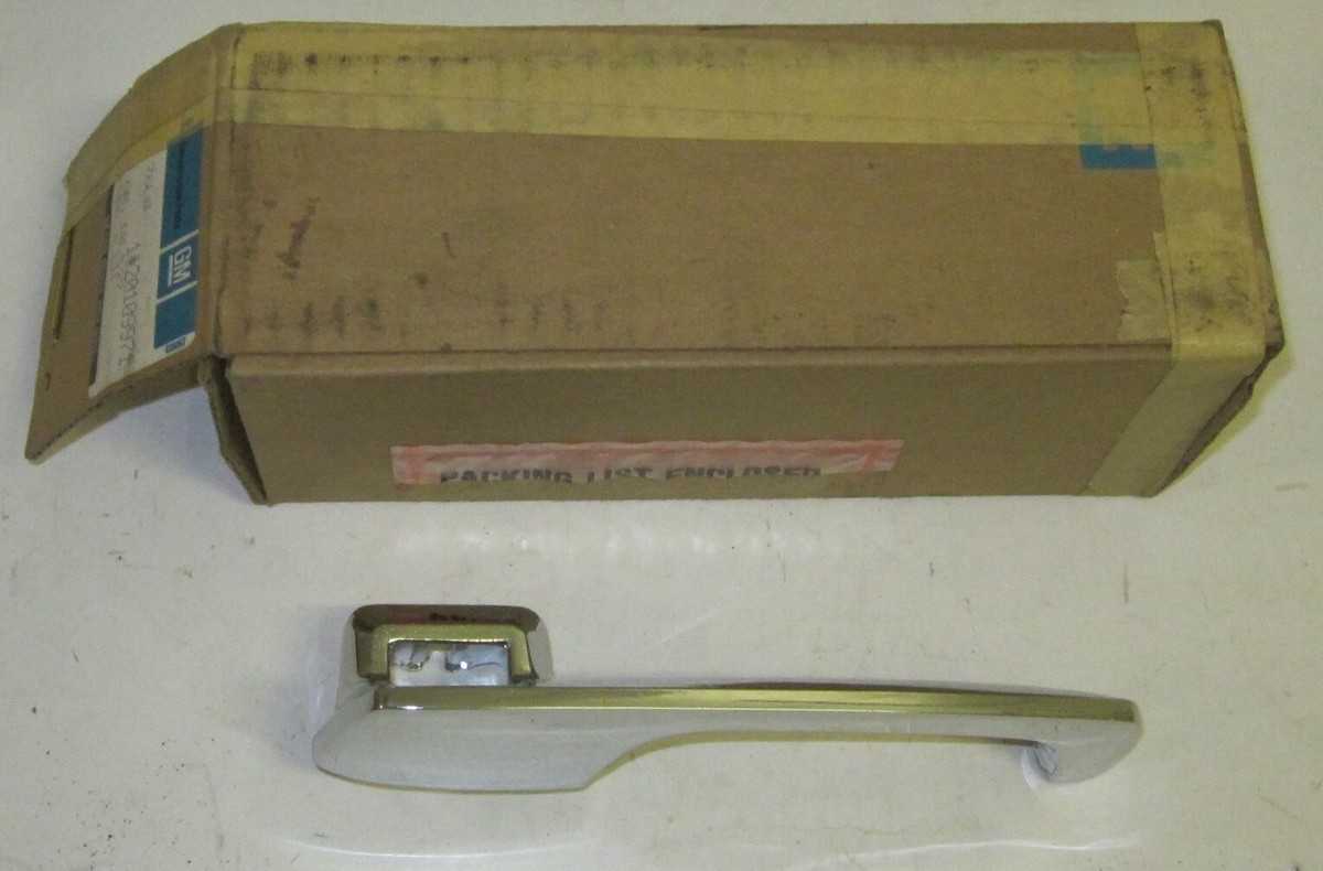 1976 - 1979 Cadillac Seville NOS LH Door Handle Chrome20109971 in