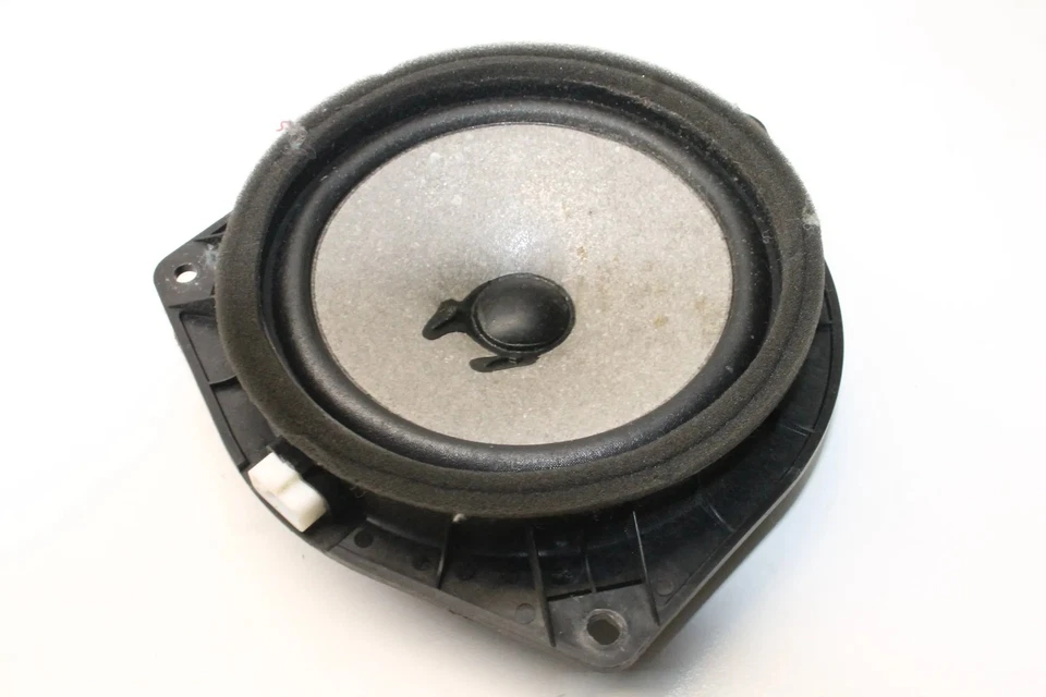 TOYOTA COROLLA Verso ZER, ZZE12, R1 21851278 - Photo 1/4