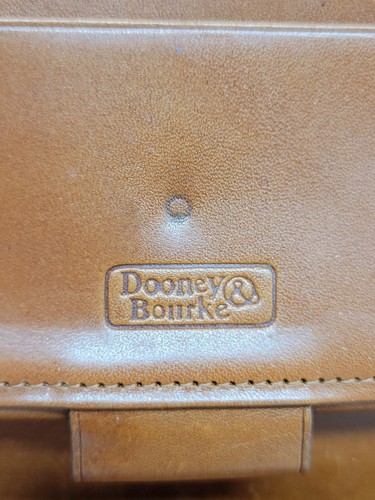Dooney & Bourke Vintage AWL Black/Brown Kisslock Checkbook Wallet Clutch. - Picture 6 of 7