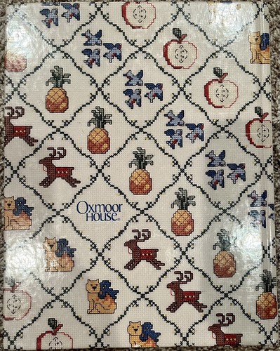 Like New Holidays in Cross Stitch, 1988: The Vanessa-Ann Collection Illustrated - Picture 3 of 3