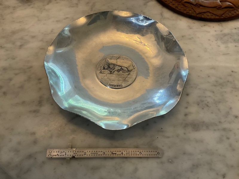 Swiss hand hammered Sigg Thun pewter plate w Lion Monument at Luzern sigal