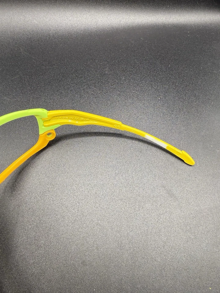 Oakley Jawbone Matte Yellow/Atomic Orange Frame - Immagine 4 di 4