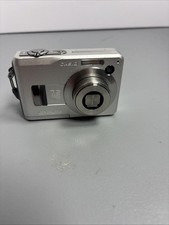 casio exilim digital camera Ex-z120 For Parts 7.2 Mega Pixel