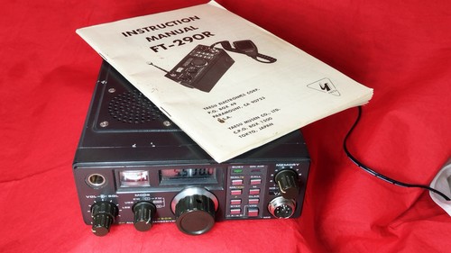 Yaesu FT-290R Transceiver with DC Lead and Manual - Afbeelding 2 van 10