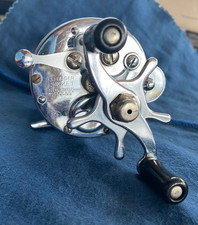 VINTAGE PFLUEGER ROCKET NO. 1355 Baitcasting Reel, Made in USA, Star Drag