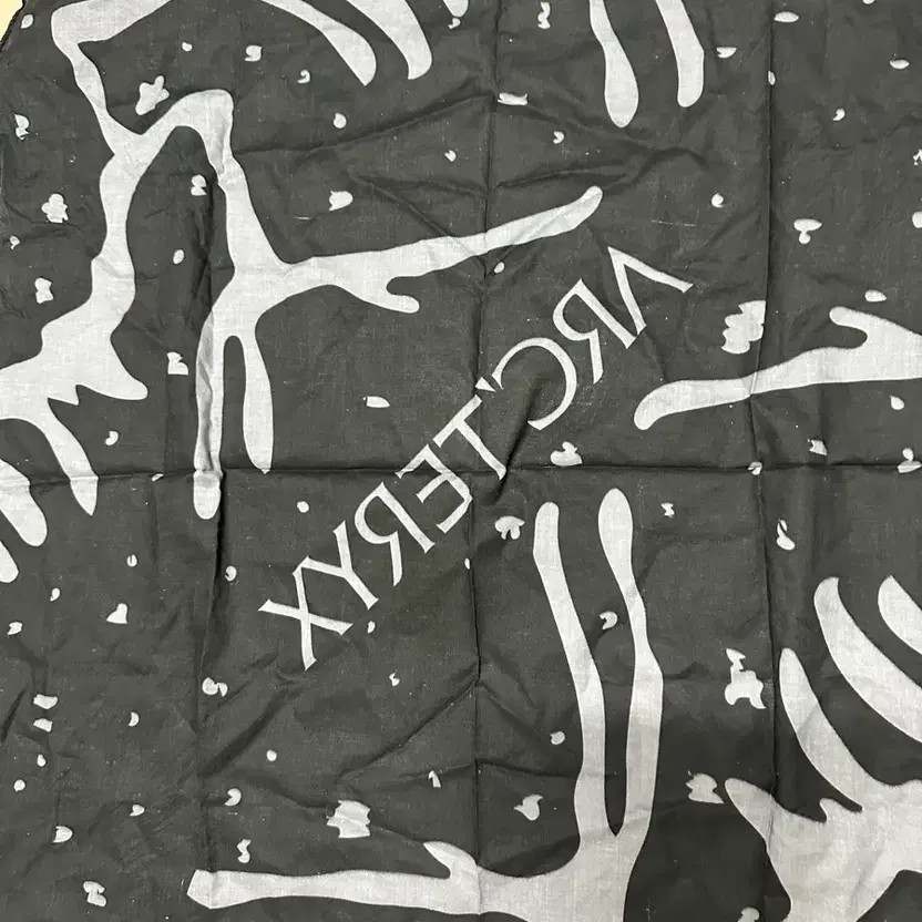 Arc'teryx Bandana Scarves (2 pcs) - Black & Pink, New thumbnail 2