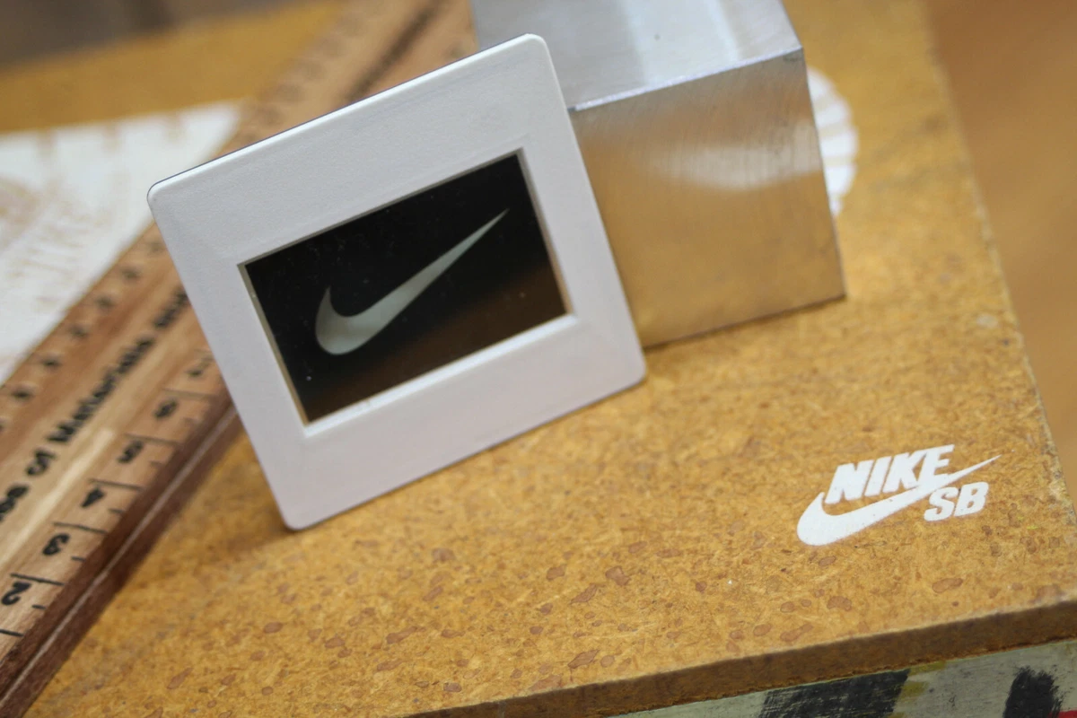 Swoosh employee cheap