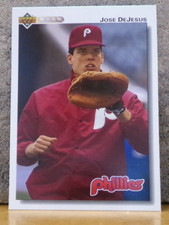 AWESOME PHOTO ON OLDER BASEBALL CARD PHILLIES JOSE DeJESUS - WARMING UP