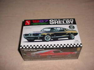 Black AMT 1967 Shelby GT-350 1:25 Scale Plastic Model Kit 834 New in Box