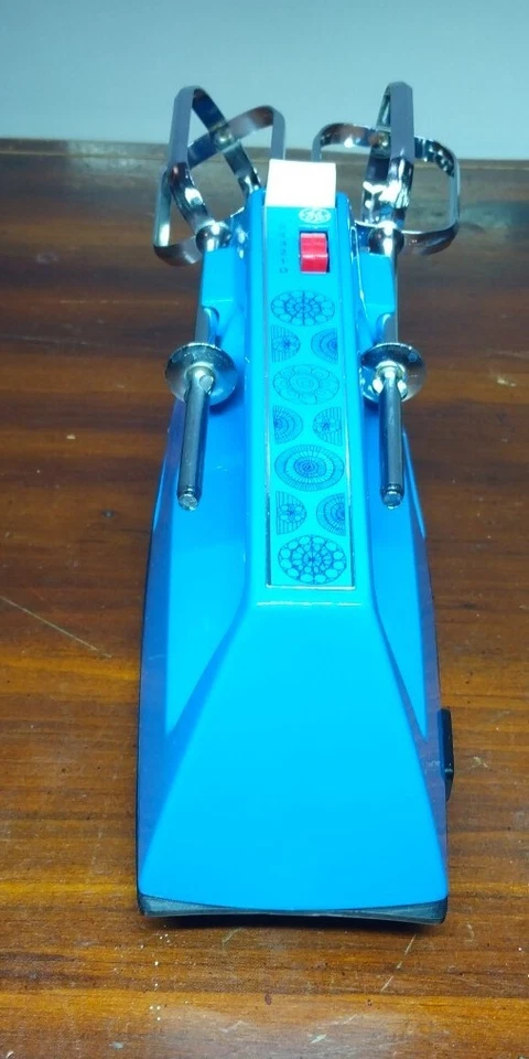 Vintage Hand Held Mixer 5 Speed ● General Electric Model MF36A RARE BLUE CANADA - Image 3 of 4