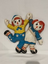 Vintage 1977 Raggedy Ann  Andy wall hanging plaque 