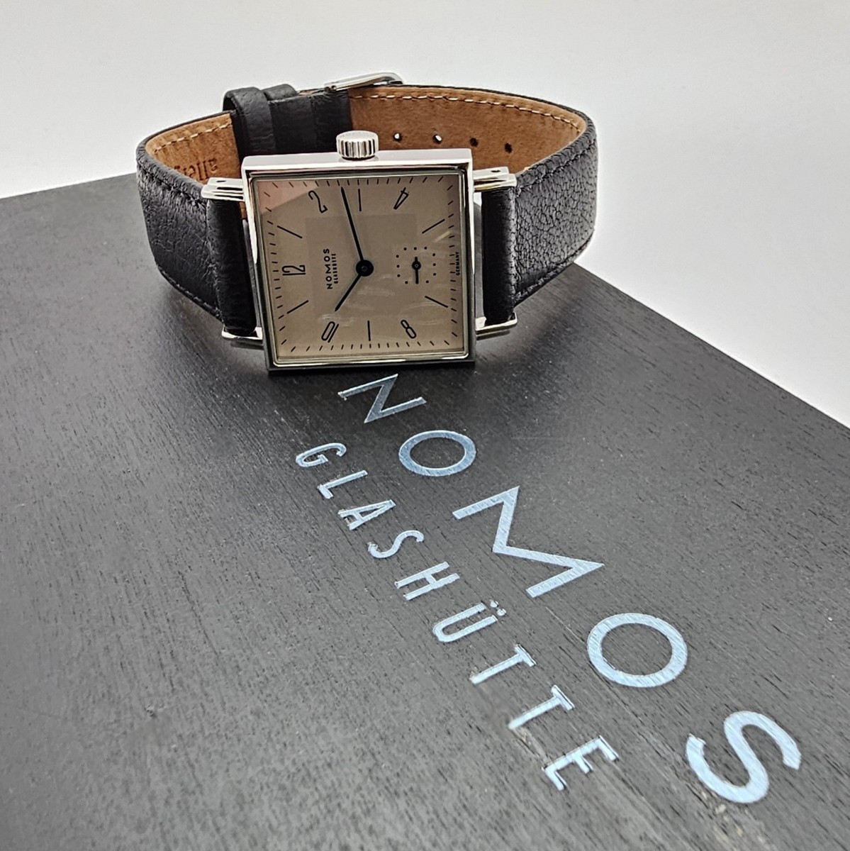 NOMOS Tetra 27 Armbanduhr Edelstahl Handaufzug