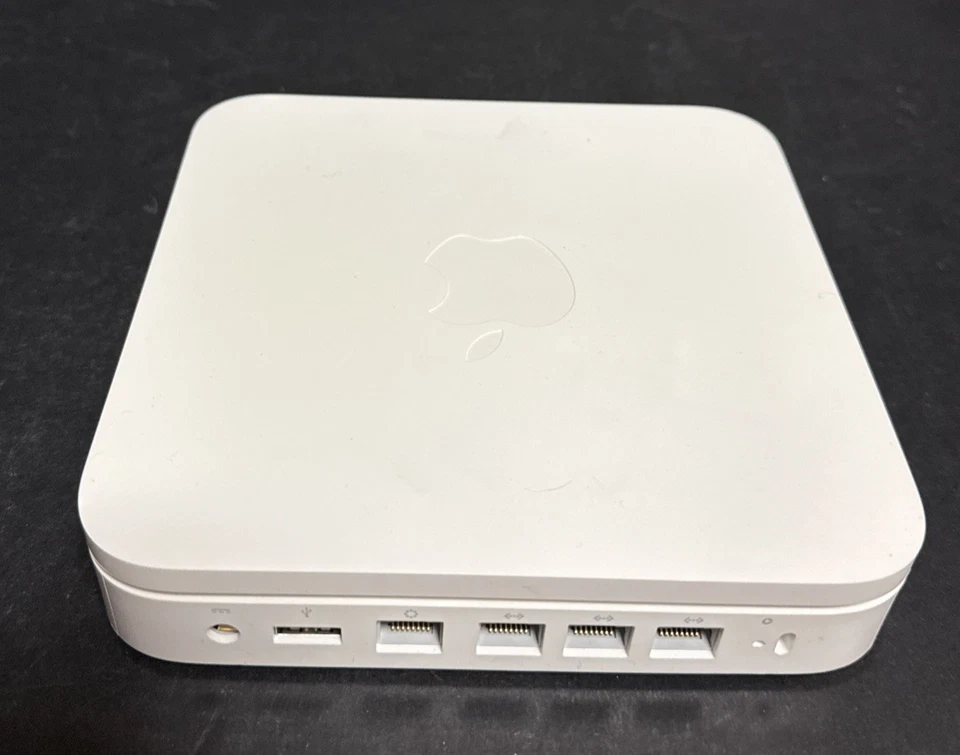 Apple A1143 White AirPort Extreme Base Station Wireless Router Tested Box Cables - Image 4 of 4