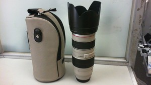 Canon EF 70-200mm F/2.8 EF IS L USM Lens WITH CARRY CASE ***SEE DESCRIPTION***