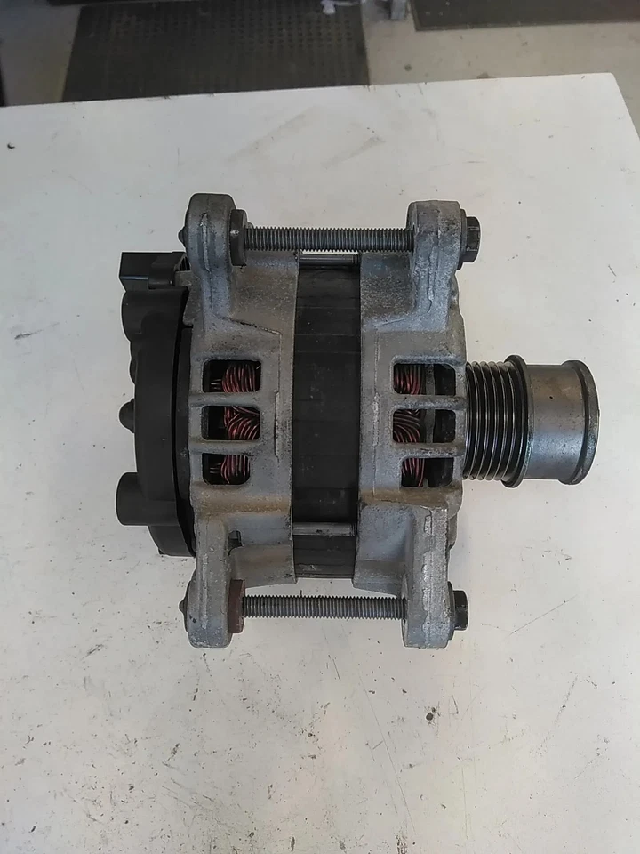 Alternatore ORIGINALE SKODA OCTAVIA III Combi (5E5, 5E6) 2015 - Immagine 2 di 3