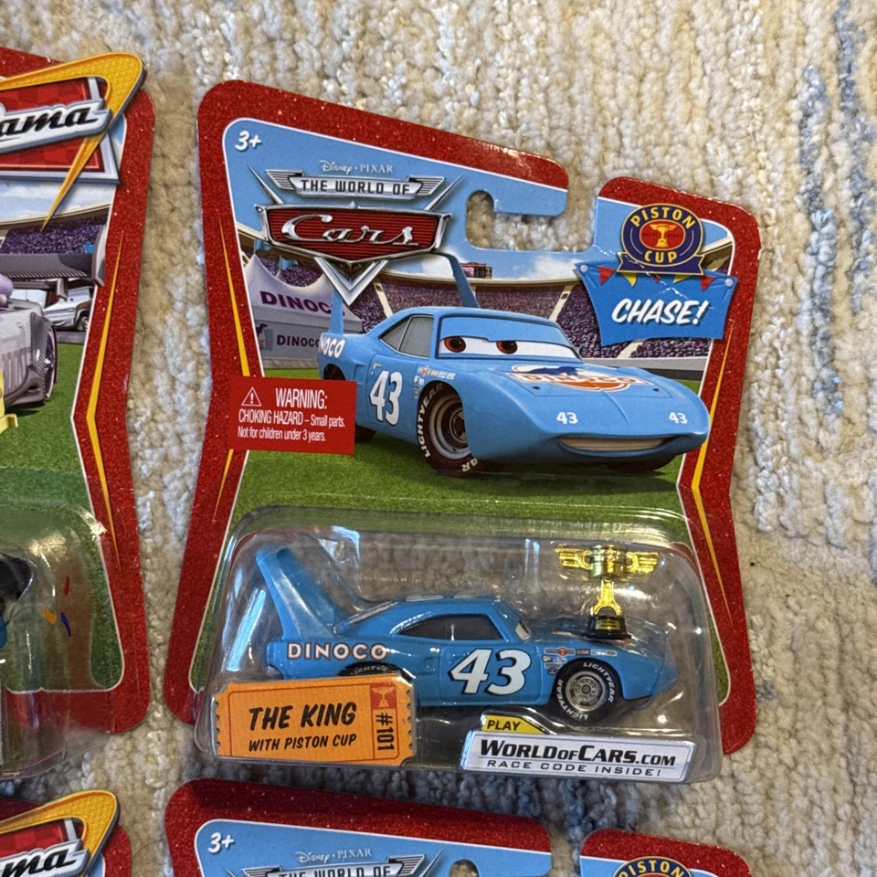 Lote de persecución de coches Disney Pixar - King, Chick Hicks, Impound Boost, Incautación McQueen Foto 2 de 4