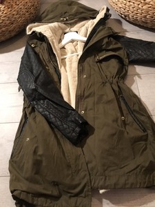 jacke khaki mit schwarzen ärmeln jacke khaki mit schwarzen ärmeln