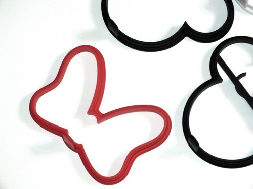 Disney Williams Sonoma Pancake Molds Mickey Mouse Minnie Glove Bowtie Cooking - Picture 6 of 24