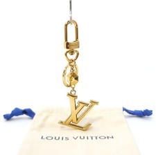 Authentic LOUIS VUITTON LV Facettes Key Holder Bag Charm M65216 Gold 36633337