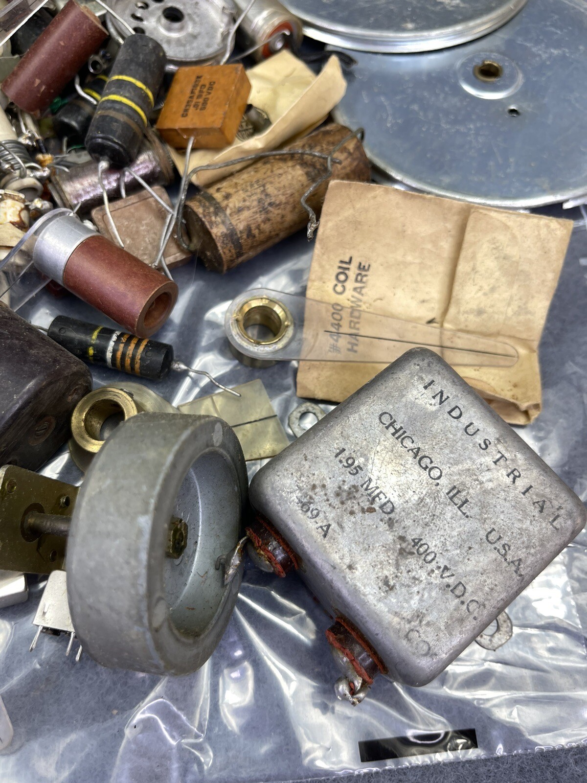 4 LB LOT GRAB BAG ELECTRONIC PARTS COMPONENTS DIY TECH ASSORTMENT ALL