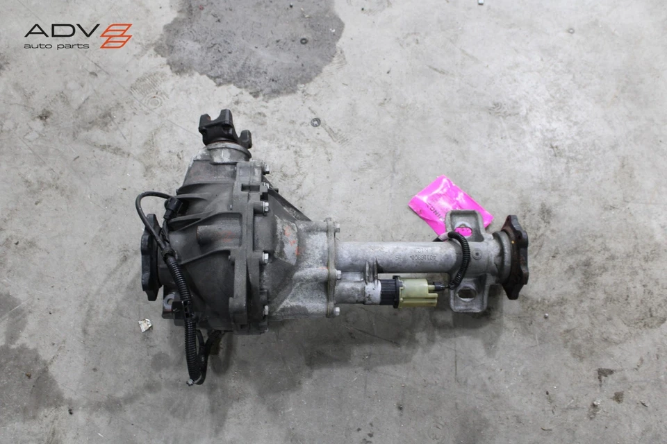 2015 - 2020 CADILLAC ESCALADE FRONT DIFFERENTIAL AXLE CARRIER OEM - Image 3 of 4