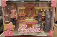 2004 Mattel Barbie Play All Day Kitchen Giftset Lots of Pieces  Barbie New NRFB
