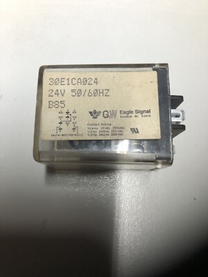NEW DANAHER CONTROLS EAGLE SIGNAL RELAY 5 PIN 24V 50/60HZ 30E1CA024