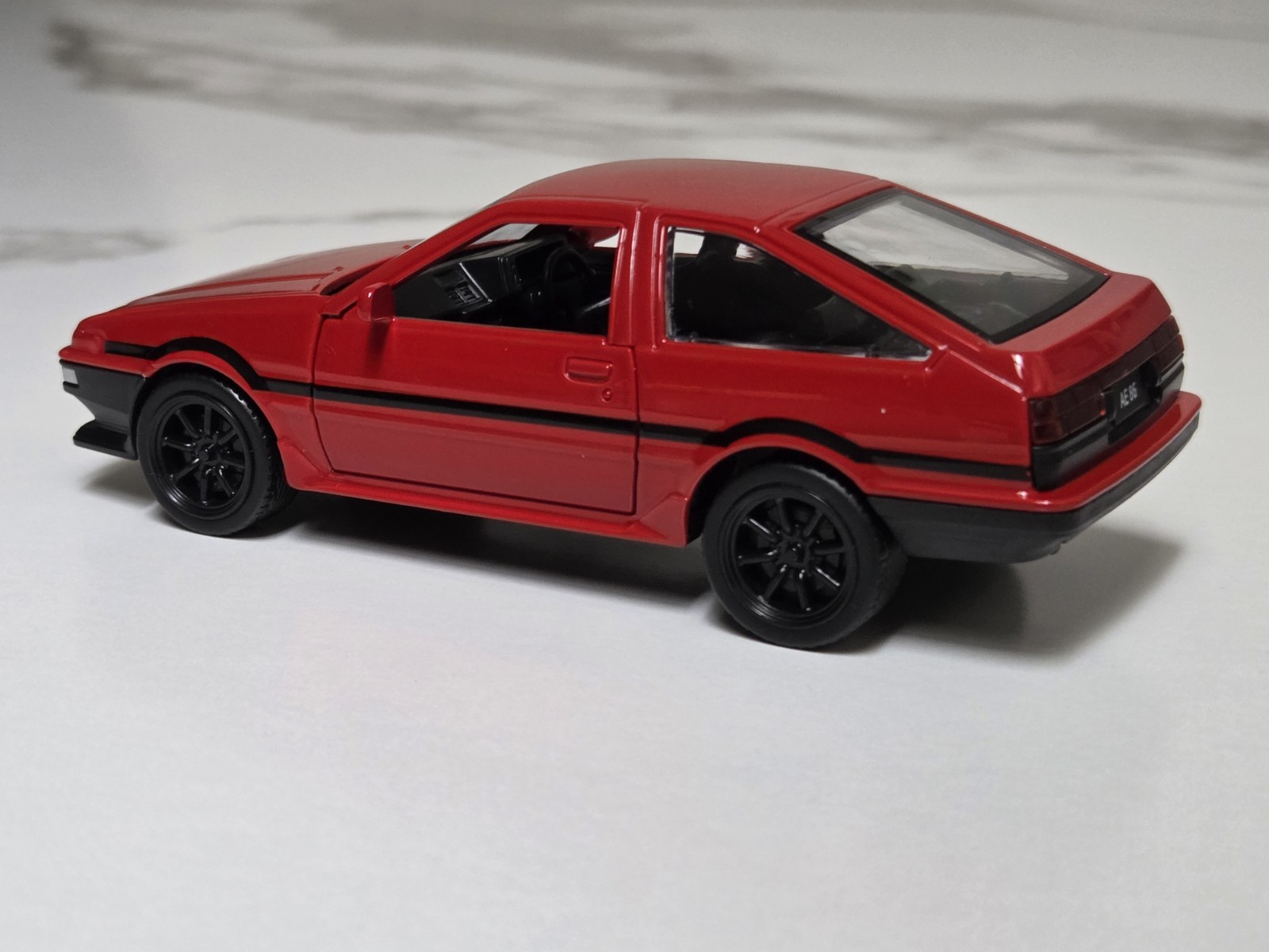 Red 1986 Toyota AE86 RHD 1:32 Friction Powered Model Car JDM