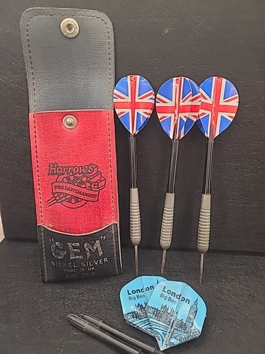 Vintage Harrows Dart Set With Original Carrying Pouch 23 Grams. 