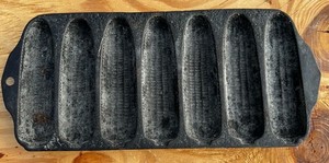 Griswold Cast Iron Corn Stick Pan No. 273 Erie PA USA 8-Stick 1900-1919