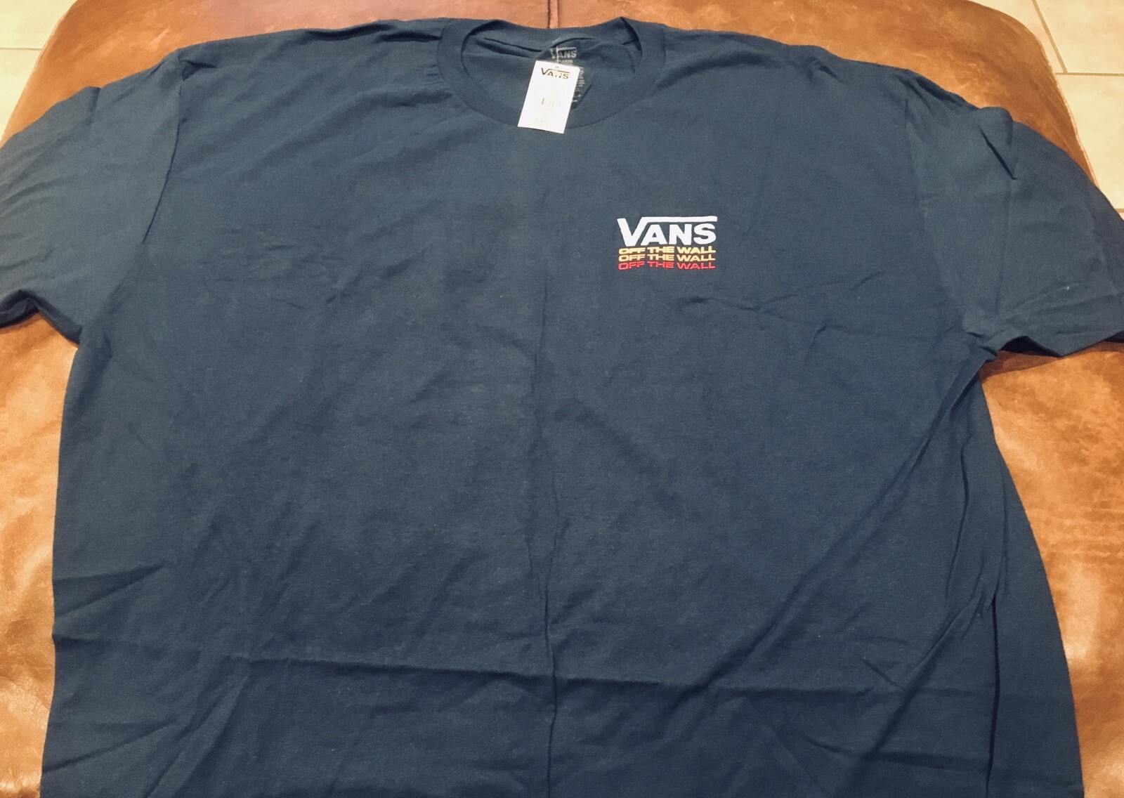 vans off the wall tag