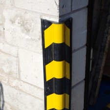 TRAFFIC-LINE Impact Protection Corner Protectors Black / Yellow