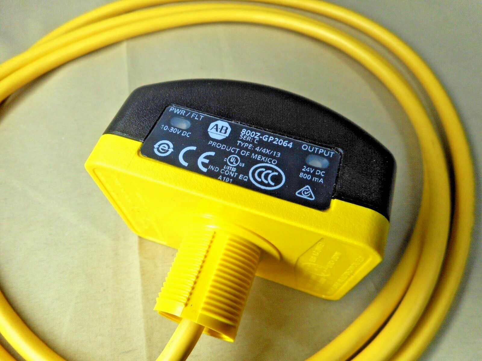 Allen Bradley 800Z-GP2064 palm button (NIB)