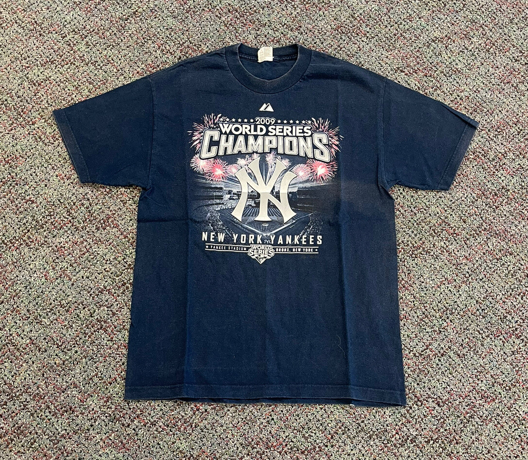 2009 World Series Champions New York Yankees Size Large Majestic