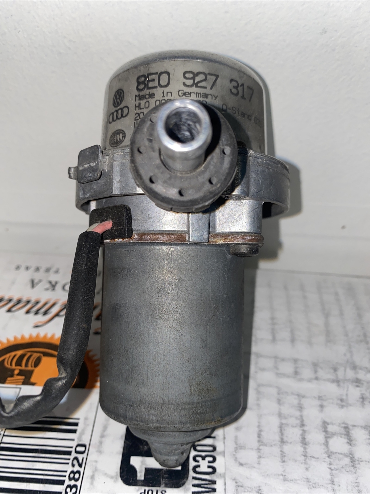 Bentley Audi VW Vacuum Pump For Brake Servo 8E0927317