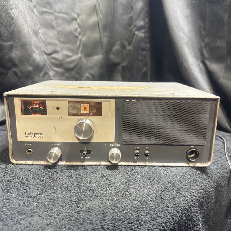 Lafayette Telsat 1023 Base Station CB Radio Powers On No Mic