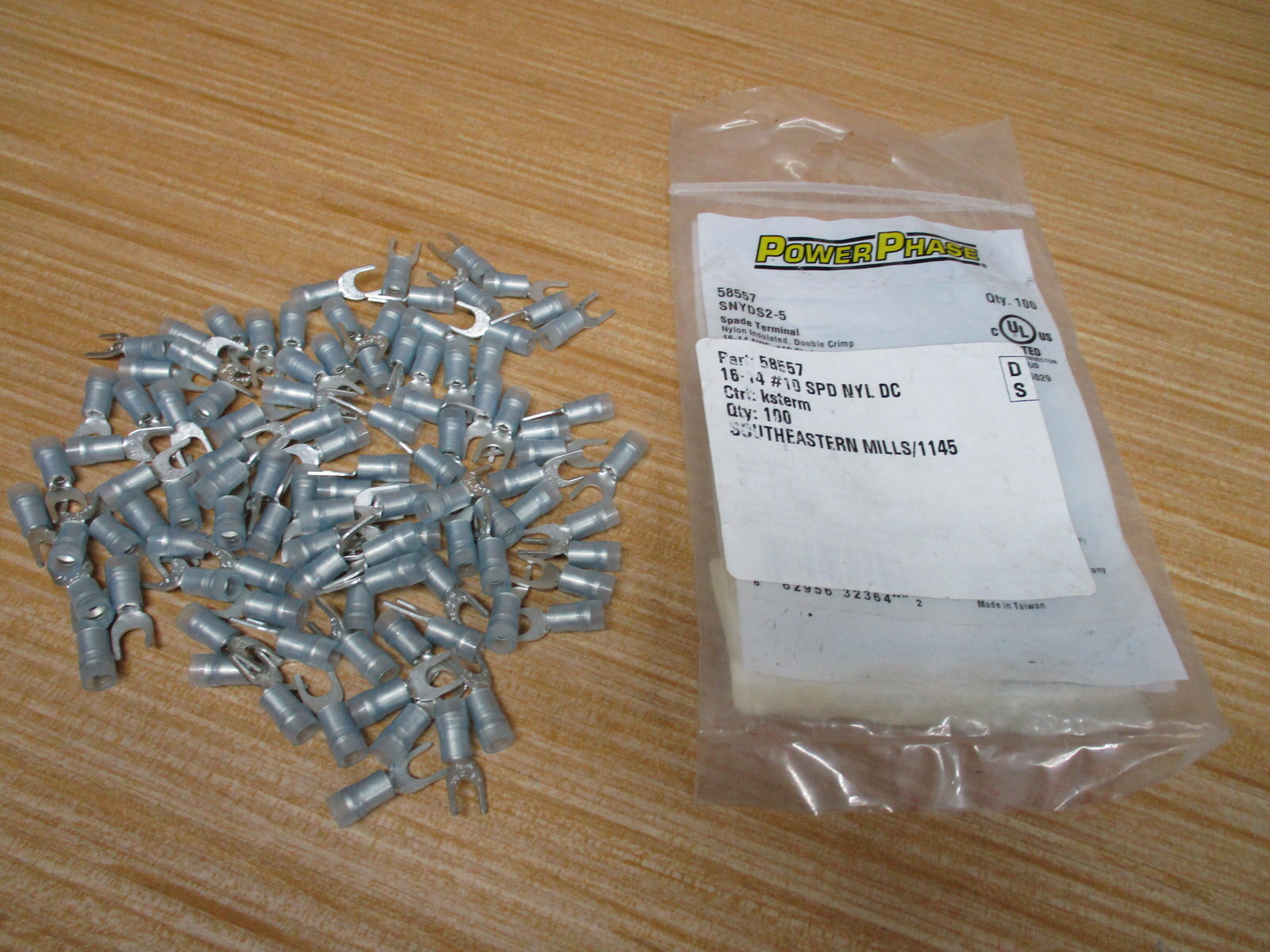 Fastenal 58557 Power Phase Spade Terminal SNYDS25 (Pack of 100) eBay