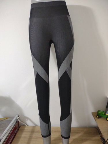 Secret Cool \u0026 Comfy Leggings Size XS 
