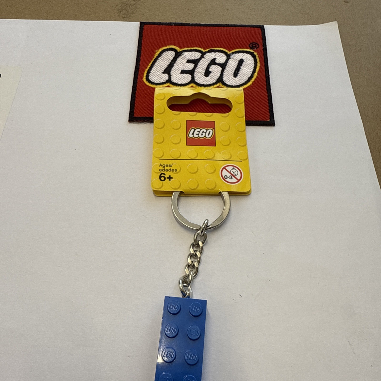 LEGO BLUE 4X2 BRICK KEYRING KEYCHAIN 850152