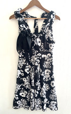 WHITE HOUSE BLACK MARKET Black White Floral Chiffon Dress Ruffles Bow Size 4