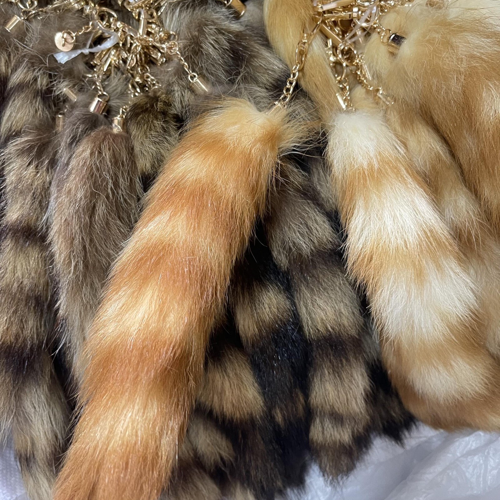 2 Tias FEXATA 2pcs Therian Raccoon Tail Keychain, Gold and Large, Brown | eBay