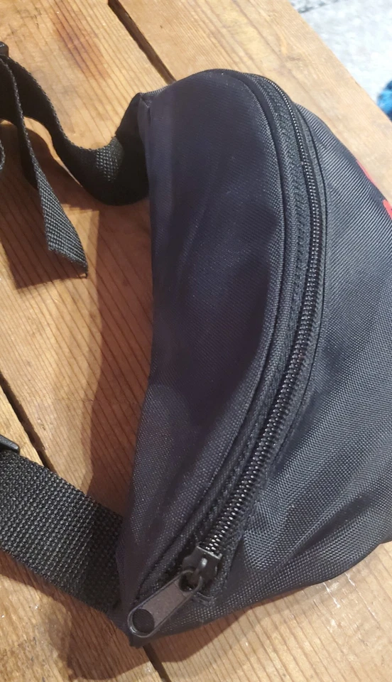 全新 复古 DARE Fanny Pack 黑色 可调腰包 斜挎包 旅行 D.A.R.E. — 第 4/4 张图片