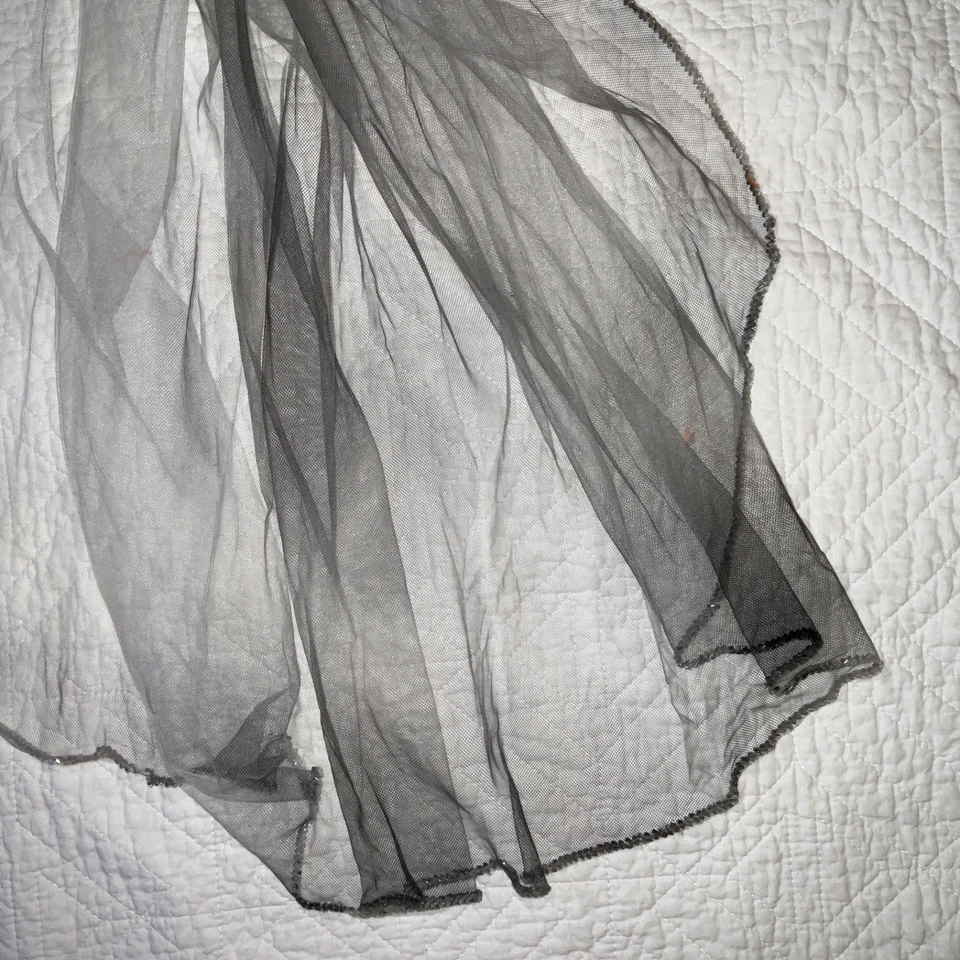 Cadáver Novia Boda Velo DISFRAZ Gótico Único ÚNICO Emily Fantasma Cuentas en Peine Foto 2 de 4